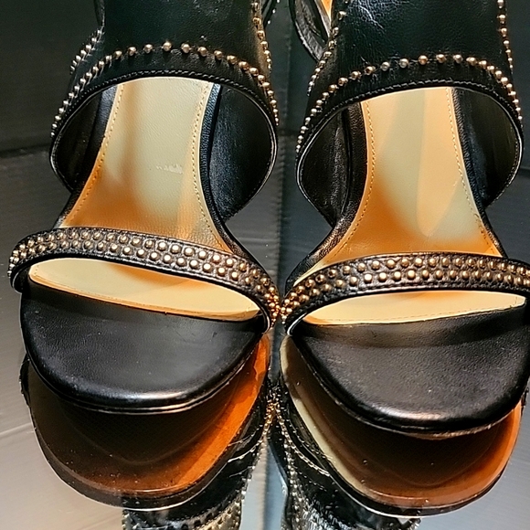 VIA Spiga ,black leather ,caged with gold studs , 37.5 . - Picture 3 of 11